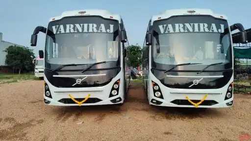 VARNIRAJ TRAVELS Bus-Front Image