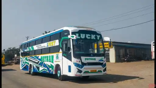 Unity Travels Bus-Front Image