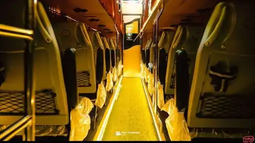 Minu Travels Bus-Front Image