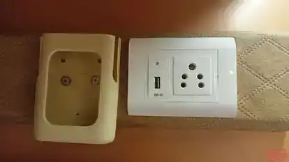 Vedant Travles Bus-Amenities Image