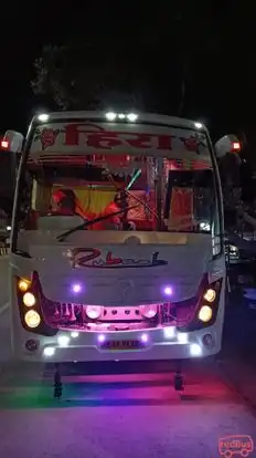 Hira Travels Bus-Front Image