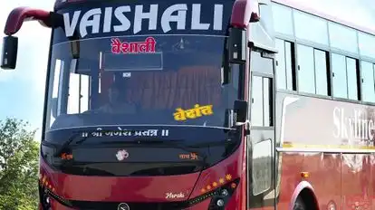 VAISHALI TRAVELS Bus-Front Image