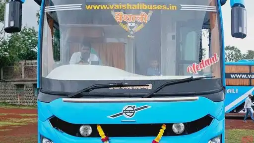 VAISHALI TRAVELS Bus-Front Image