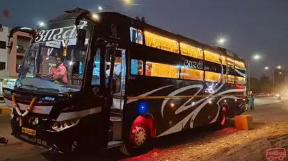 Aarti Tours and Travels Bus-Side Image