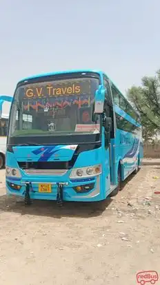 GV Tours Bus-Front Image