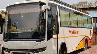 TANISSHQ TRAVELS Bus-Front Image