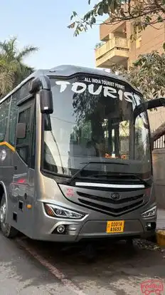 Neelam holidays Bus-Front Image