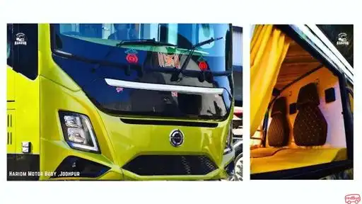 Sky Travels Bus-Front Image