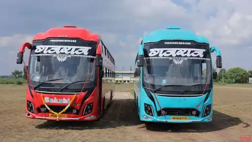Gajraj Travals Bus-Front Image