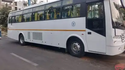 Dharmashree Travels Bus-Side Image