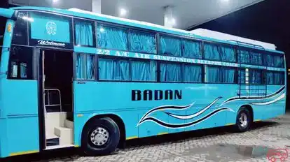 Badan Bus Service Bus-Side Image