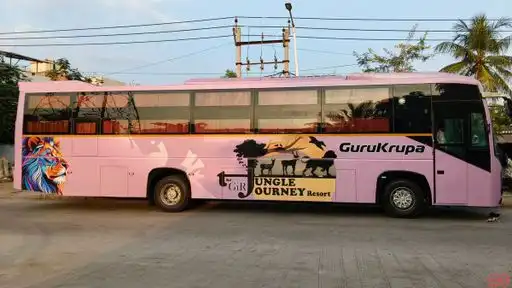 Gurukrupa Travels Bus-Front Image