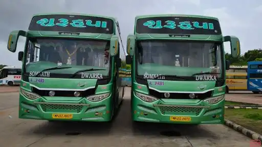 Gurukrupa Travels Bus-Front Image