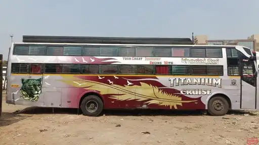 New Punjab Travels Bus-Front Image
