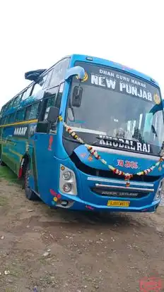 New Punjab Travels Aurangabad Bus-Front Image