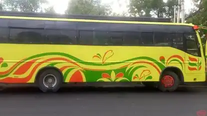 Sri Mutharamman Travels Bus-Side Image