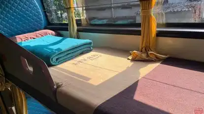 LIYAS TOURS Bus-Front Image