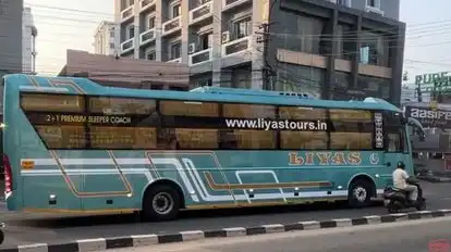 LIYAS TOURS Bus-Front Image