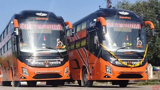SHIVMUDRA TRAVELS Bus-Front Image