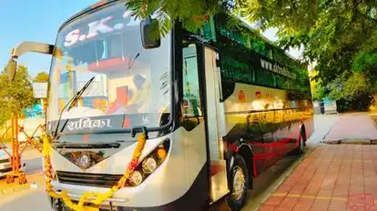 SKT Radhika Travels Bus-Front Image