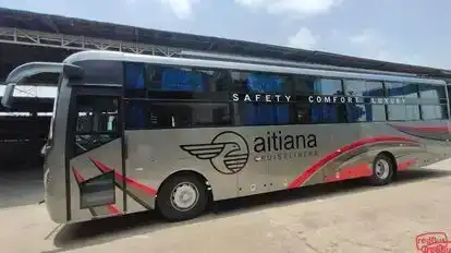 AITIANA  CRUISELINERS  Bus-Side Image