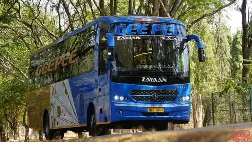 GEE PEE TRAVELS Bus-Front Image