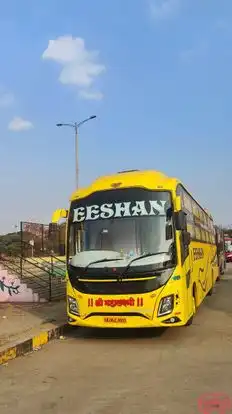 Pareek Travels Bus-Front Image