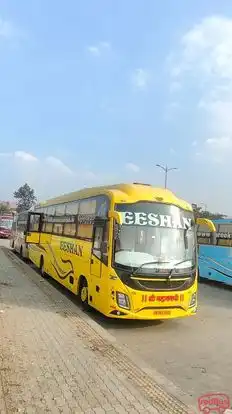 Pareek Travels Bus-Front Image