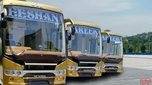 Pareek Travels Bus-Front Image