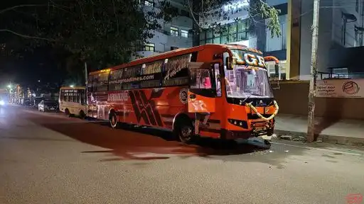 AG Roadlines Bus-Front Image