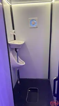 BSS Cool Cool Travels Bus-Amenities Image