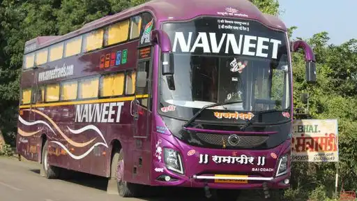 Navneet Travels      Bus-Front Image