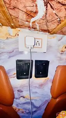 New Shree Mahaveer Travels Bus-Amenities Image
