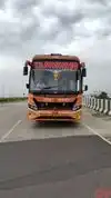 Yashshree Travels  Bus-Front Image