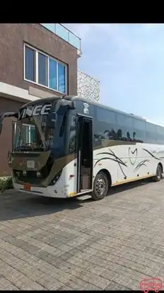 Vineet Tours And Traels  Bus-Front Image