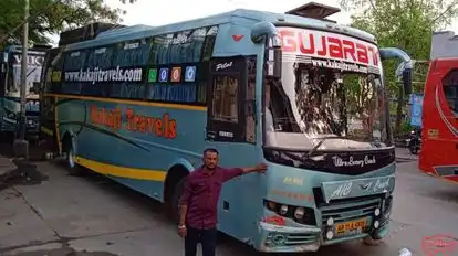 Kakaji travels  Bus-Front Image