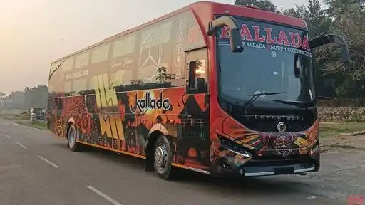 Kallada Travels G4 Bus-Front Image