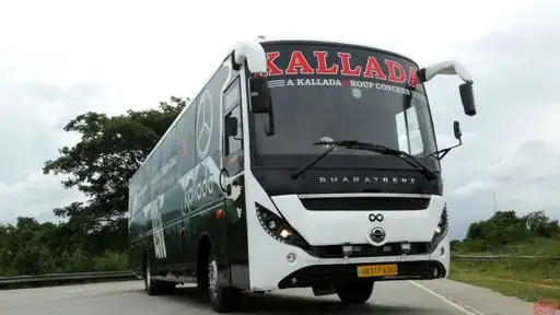 Kallada Travels G4 Bus-Front Image