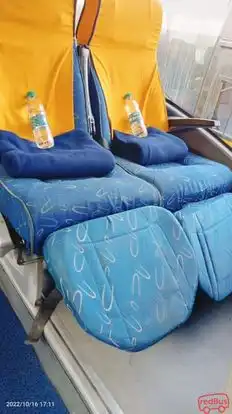YATRA BUS TRIP Bus-Amenities Image