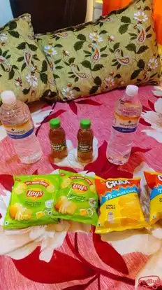 V DHANRAJ Bus-Amenities Image
