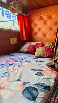 V DHANRAJ Bus-Seats Image