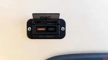 MAA KAMAKHYA DREAMLINER Bus-Amenities Image