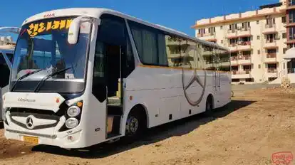 Sudama Travels (Dwarka) Bus-Front Image