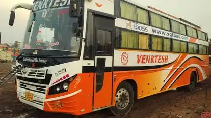 A 2 Z TOURS AND TRAVELS Bus-Front Image