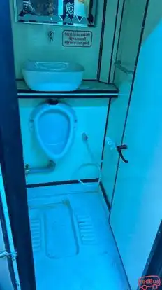 Golden Tour And Travels Bus-Amenities Image