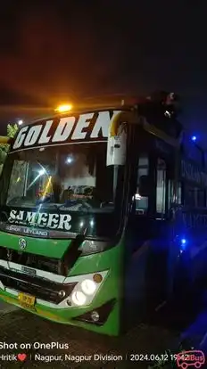 Golden Tour And Travels Bus-Side Image