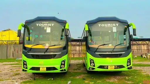 KVS Holidays Bus-Front Image