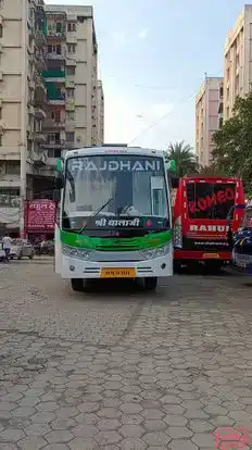 Rajhdahni travels  Bus-Front Image