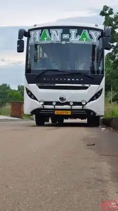 Han Lay Travel and Tourism Bus-Front Image