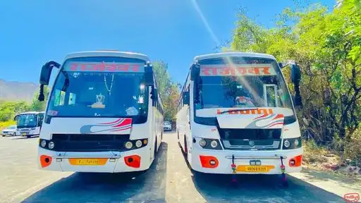 Rajeshwar Travels Bus-Front Image